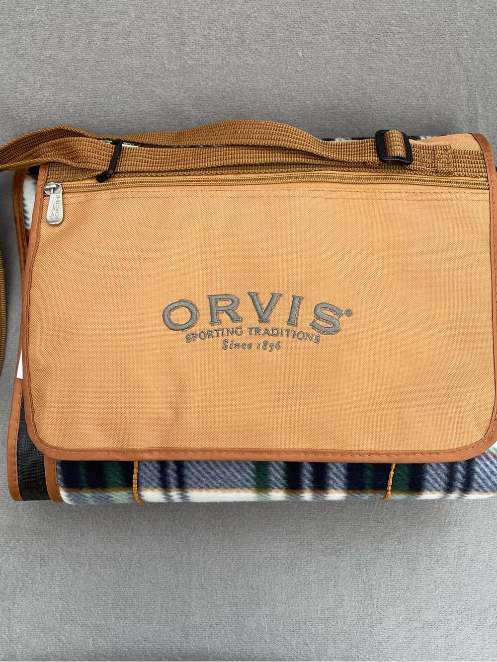 Orvis Picnic Time Blanket Plaid Beige Tote Throw Sporting Tradition 59x51 Travel